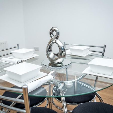 Luxuriant Apartments ノーザンプトン エクステリア 写真