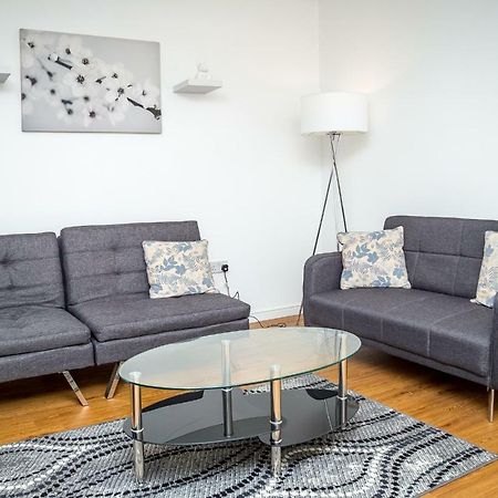 Luxuriant Apartments ノーザンプトン エクステリア 写真